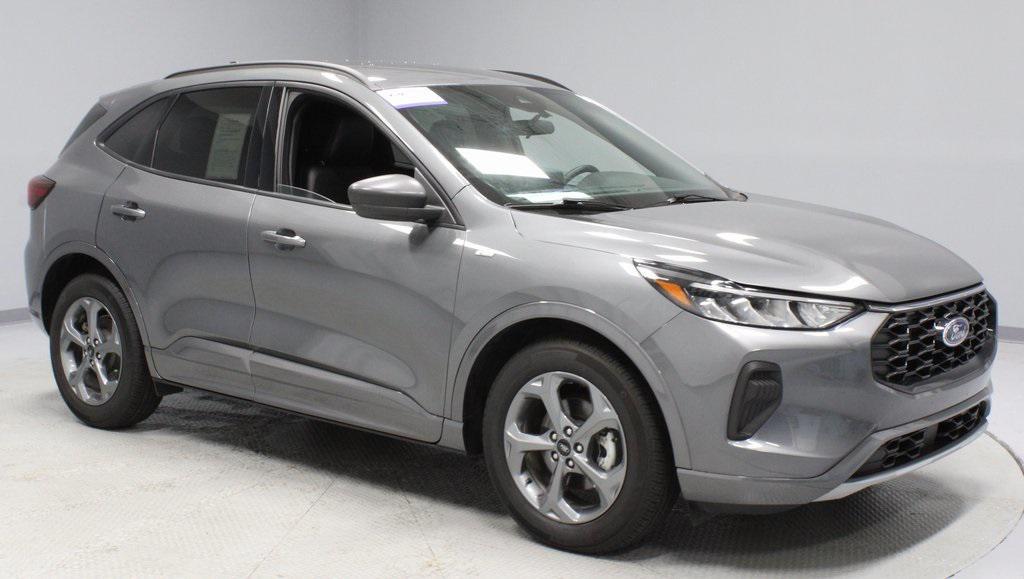 used 2023 Ford Escape car, priced at $24,905