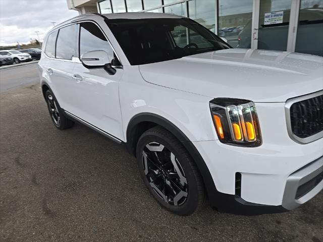 used 2024 Kia Telluride car, priced at $41,172