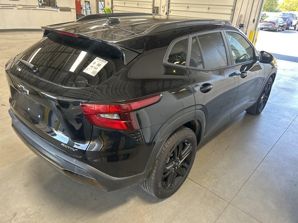 used 2025 Chevrolet Trax car, priced at $23,020