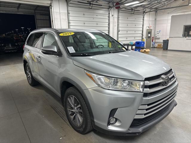 used 2019 Toyota Highlander car, priced at $24,976