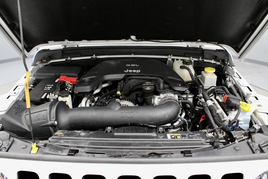 used 2020 Jeep Gladiator car, priced at $27,425