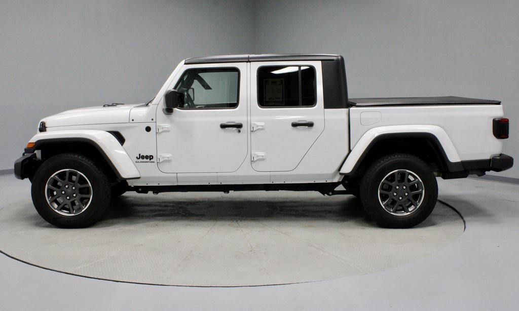 used 2020 Jeep Gladiator car, priced at $27,425