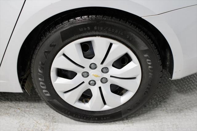 used 2014 Chevrolet Cruze car, priced at $5,533
