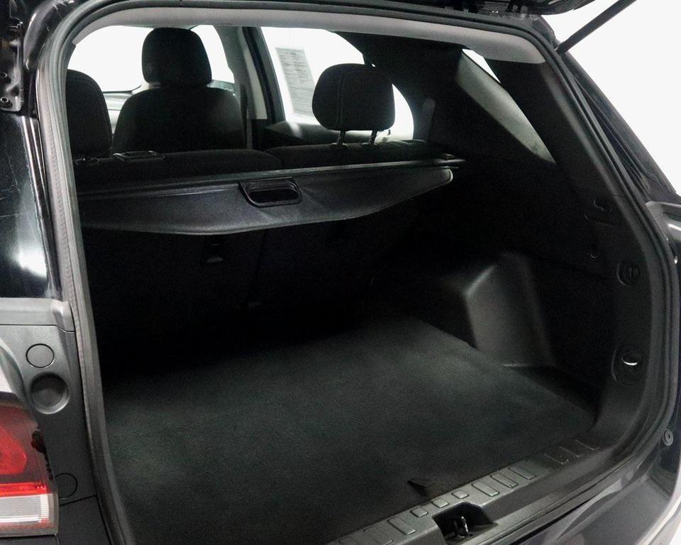used 2022 Chevrolet Equinox car, priced at $11,387