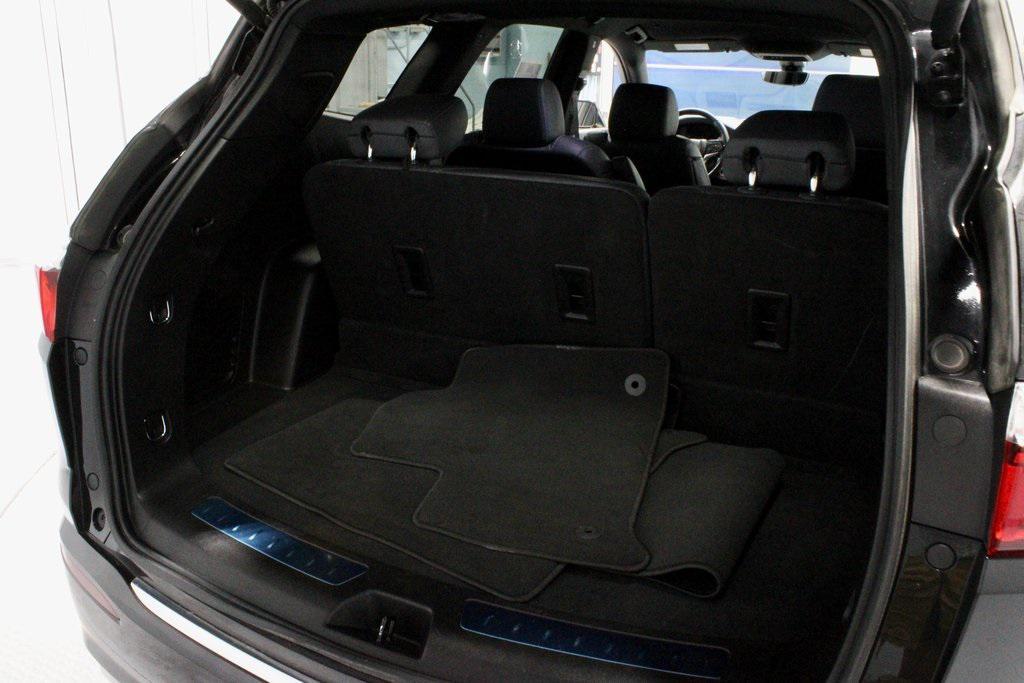 used 2024 Buick Enclave car, priced at $31,000