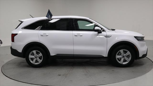 used 2022 Kia Sorento car, priced at $21,933