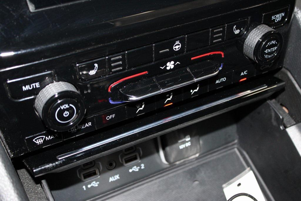 used 2024 Jeep Grand Cherokee L car, priced at $32,029