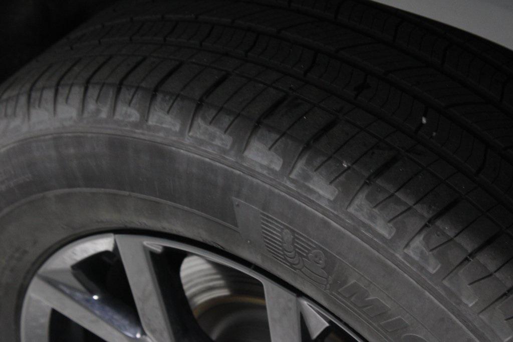 used 2024 Jeep Grand Cherokee L car, priced at $32,029
