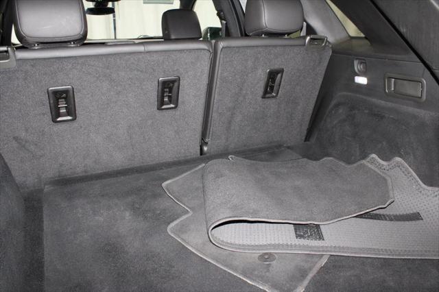 used 2021 Cadillac XT5 car, priced at $24,824