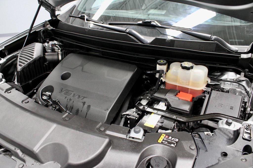 used 2023 Chevrolet Traverse car, priced at $30,722