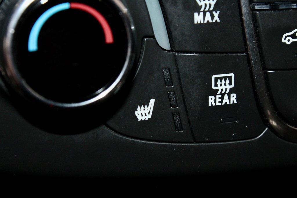 used 2023 Chevrolet Traverse car, priced at $30,722