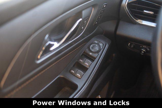 used 2021 Chevrolet Traverse car, priced at $28,027