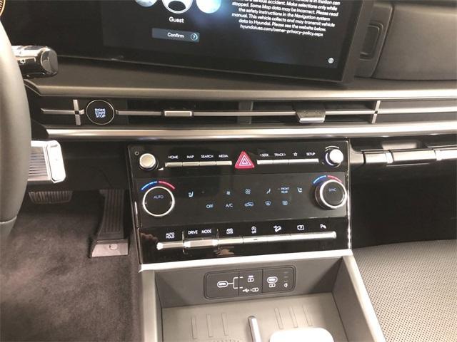 new 2025 Hyundai Santa Fe car, priced at $43,589