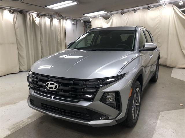 new 2026 Hyundai TUCSON Hybrid car, priced at $35,500