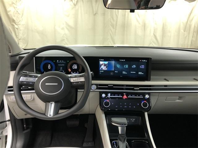 new 2025 Hyundai Tucson car, priced at $32,905