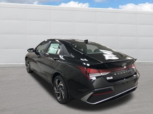 new 2025 Hyundai Elantra car, priced at $25,080