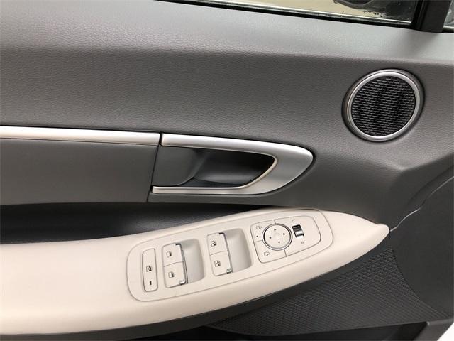 new 2025 Hyundai Sonata car, priced at $30,585