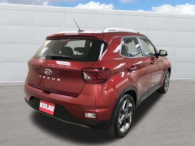 new 2024 Hyundai Venue car