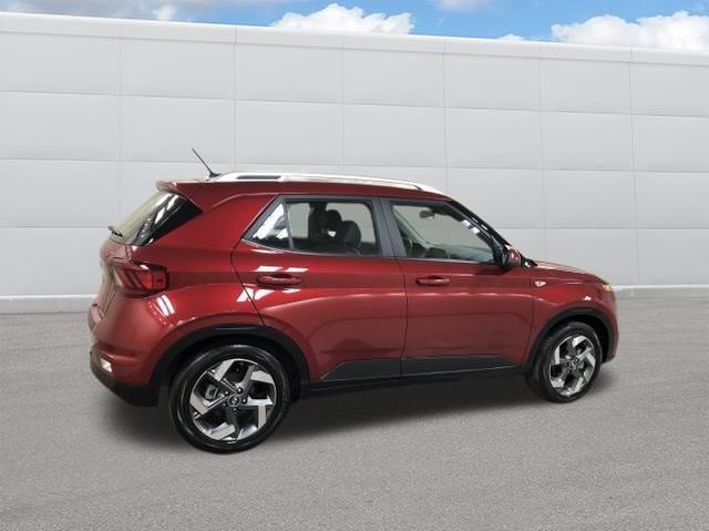 new 2024 Hyundai Venue car