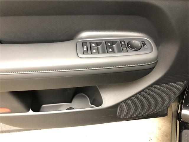 new 2025 Hyundai Santa Fe car, priced at $40,919