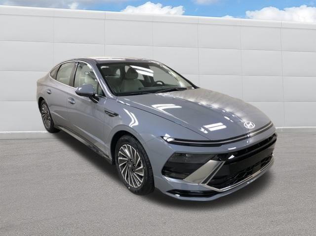 new 2025 Hyundai Sonata Hybrid car, priced at $31,610