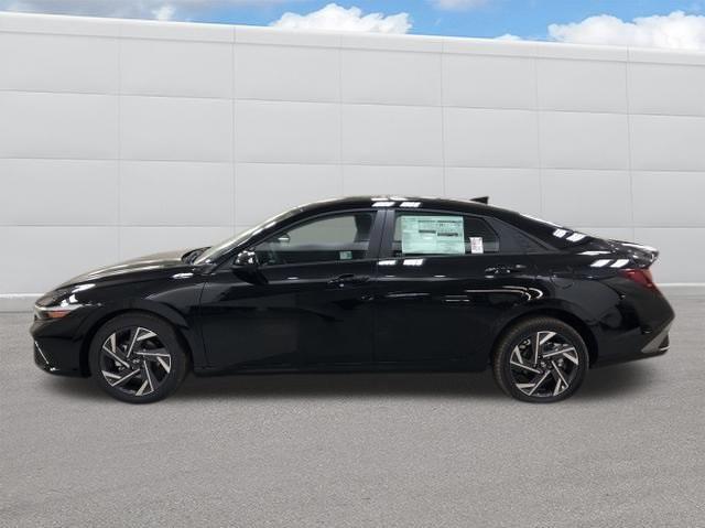 new 2025 Hyundai Elantra car, priced at $25,025