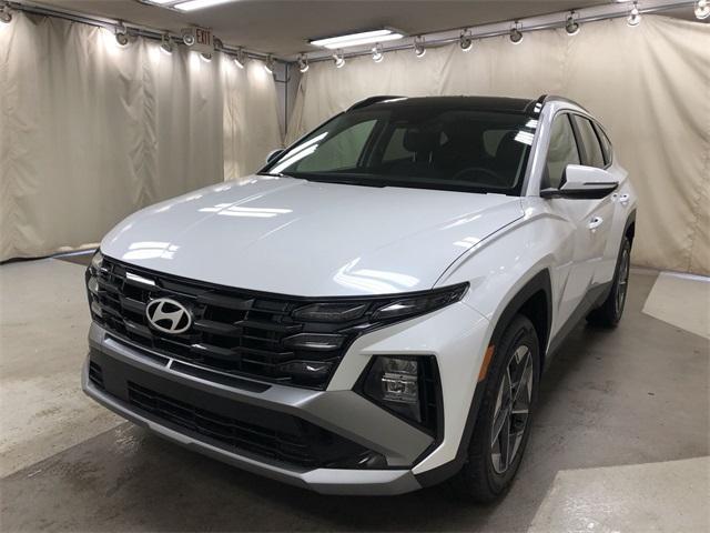new 2025 Hyundai TUCSON Hybrid car, priced at $39,685