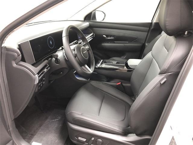 new 2025 Hyundai TUCSON Hybrid car, priced at $39,685