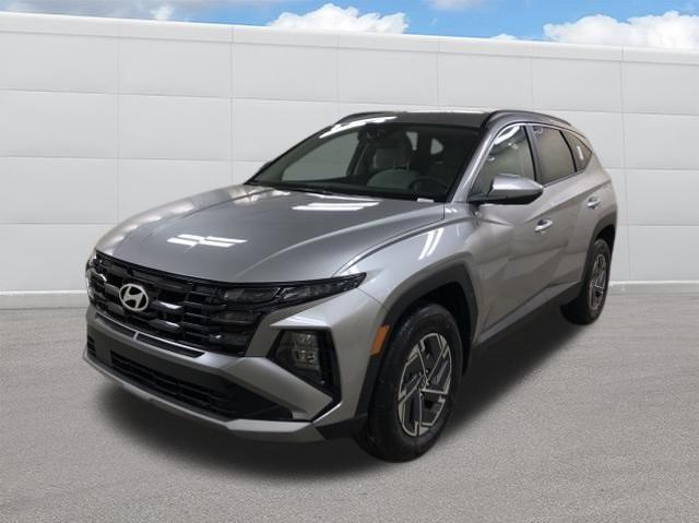 new 2025 Hyundai TUCSON Hybrid car, priced at $35,570