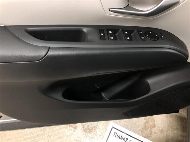 new 2025 Hyundai TUCSON Hybrid car, priced at $35,570