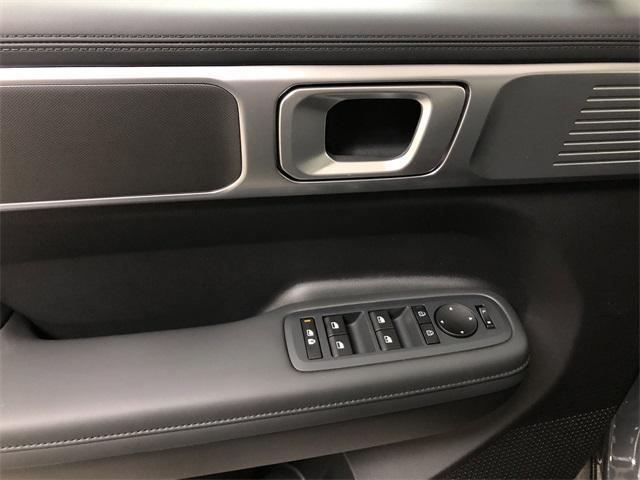 new 2025 Hyundai Santa Fe car, priced at $43,080