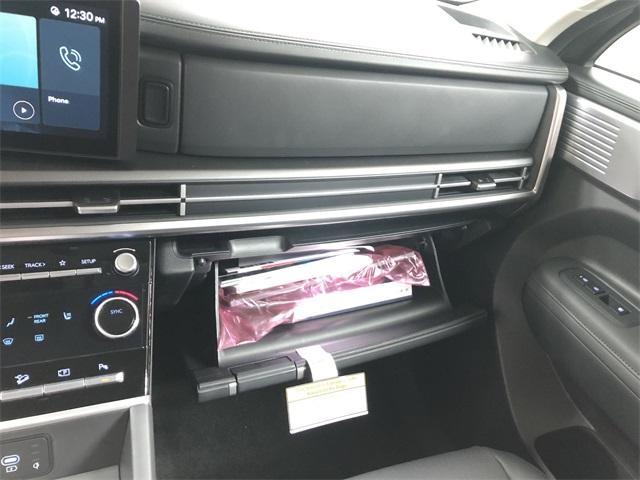 new 2025 Hyundai Santa Fe car, priced at $43,080
