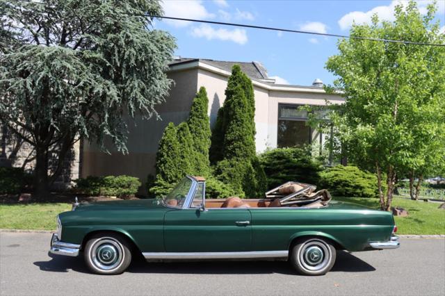 used 1967 Mercedes-Benz 250SE car, priced at $67,500