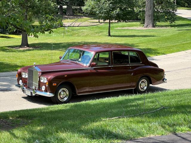 used 1976 Rolls-Royce Phantom VI car, priced at $225,000