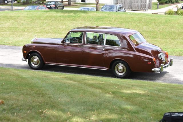 used 1976 Rolls-Royce Phantom VI car, priced at $225,000