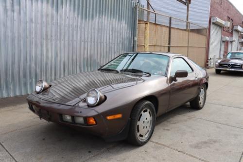 used 1984 Porsche 928 car, priced at $8,950