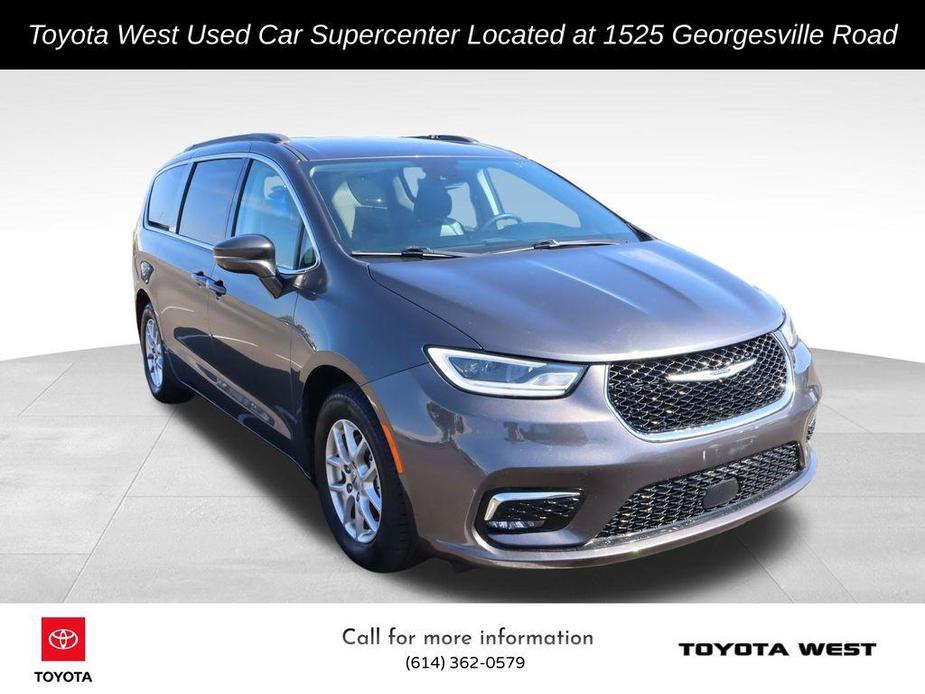 used 2022 Chrysler Pacifica car, priced at $21,984