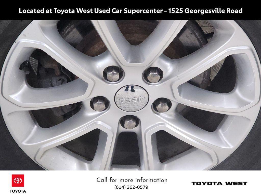 used 2016 Jeep Grand Cherokee car, priced at $10,884