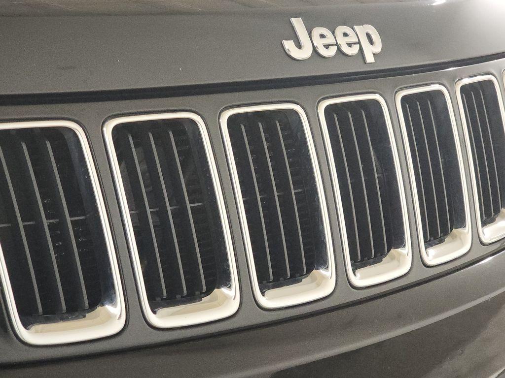 used 2016 Jeep Grand Cherokee car, priced at $10,884