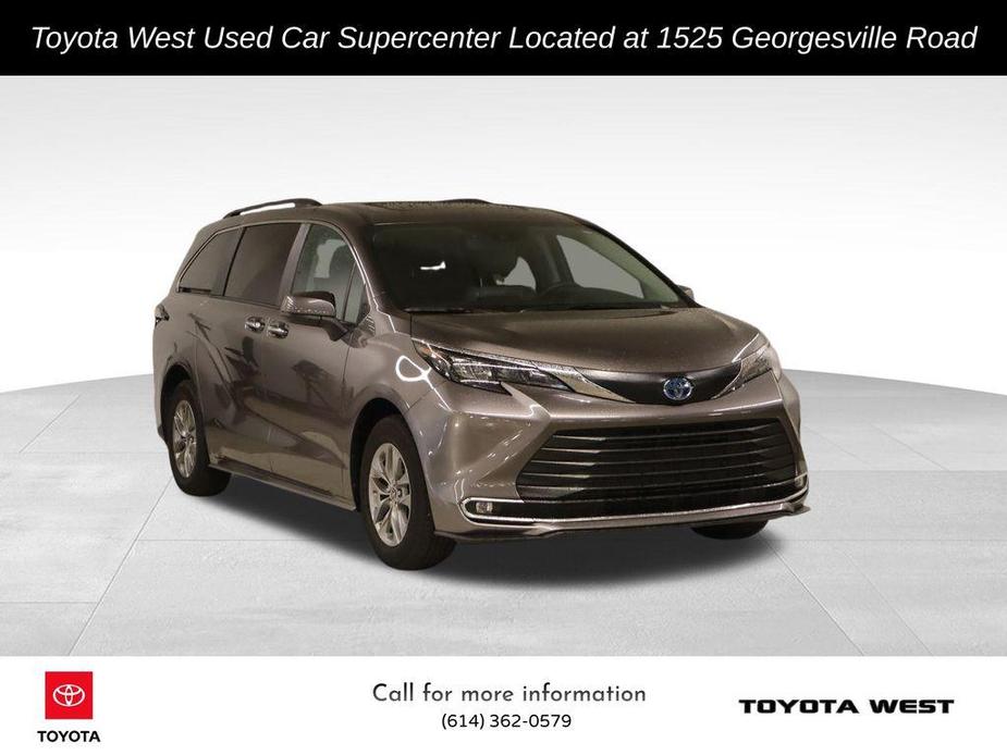 used 2024 Toyota Sienna car, priced at $48,495