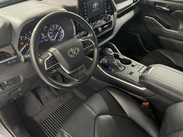 used 2022 Toyota Highlander car, priced at $36,781