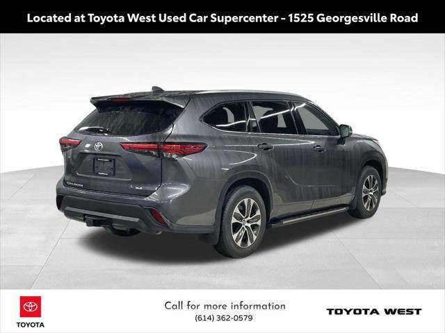 used 2022 Toyota Highlander car, priced at $36,781