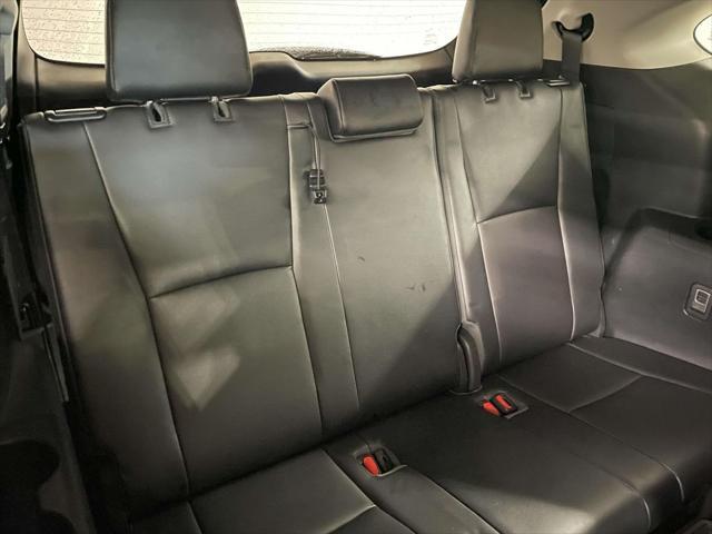 used 2021 Toyota Highlander car, priced at $35,513