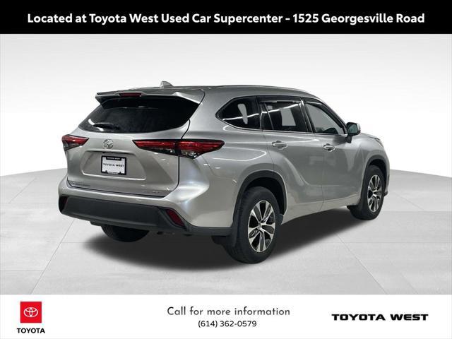 used 2021 Toyota Highlander car, priced at $35,513