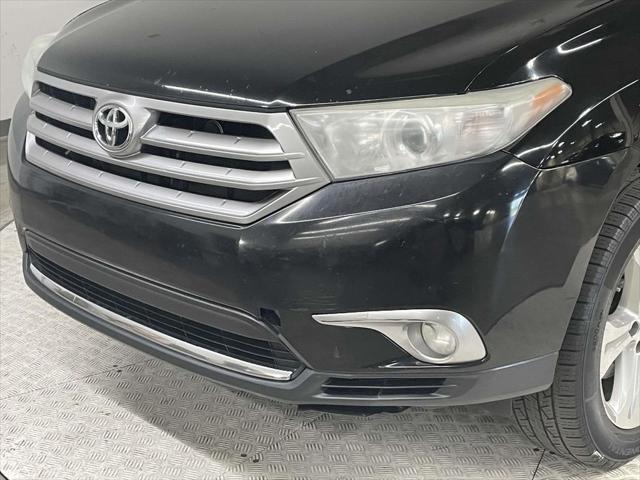 used 2013 Toyota Highlander car, priced at $10,895
