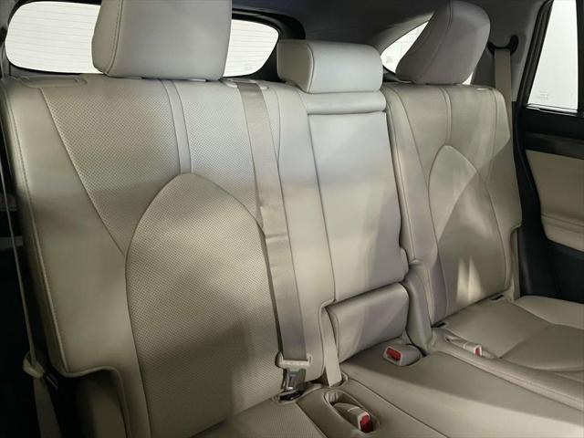 used 2024 Toyota Highlander car, priced at $46,995