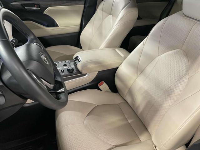 used 2024 Toyota Highlander car, priced at $46,995
