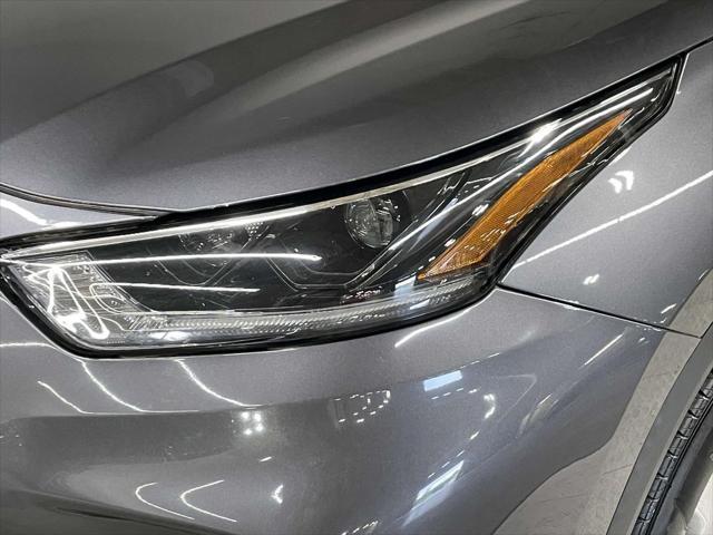 used 2021 Toyota Highlander car, priced at $28,795