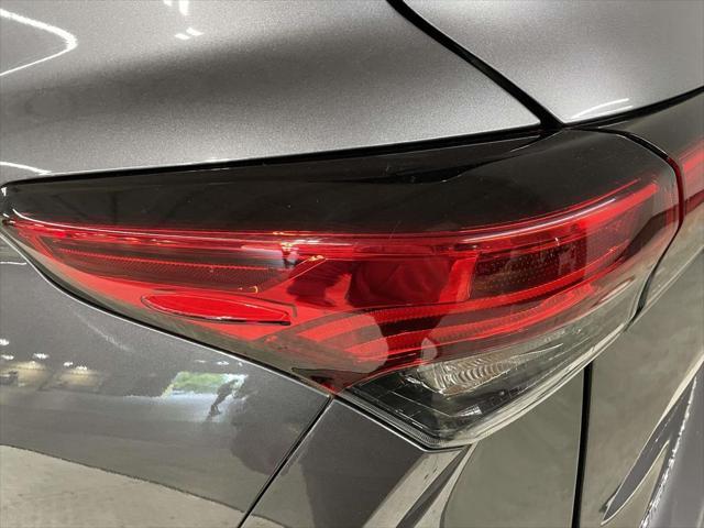 used 2021 Toyota Highlander car, priced at $28,795