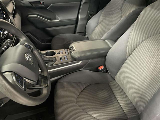 used 2021 Toyota Highlander car, priced at $28,795
